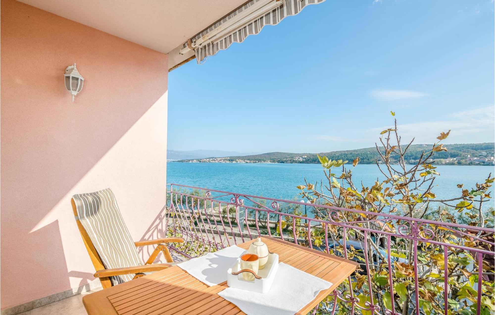 Gorgeous Apartment In Cizici With House Sea View מראה חיצוני תמונה