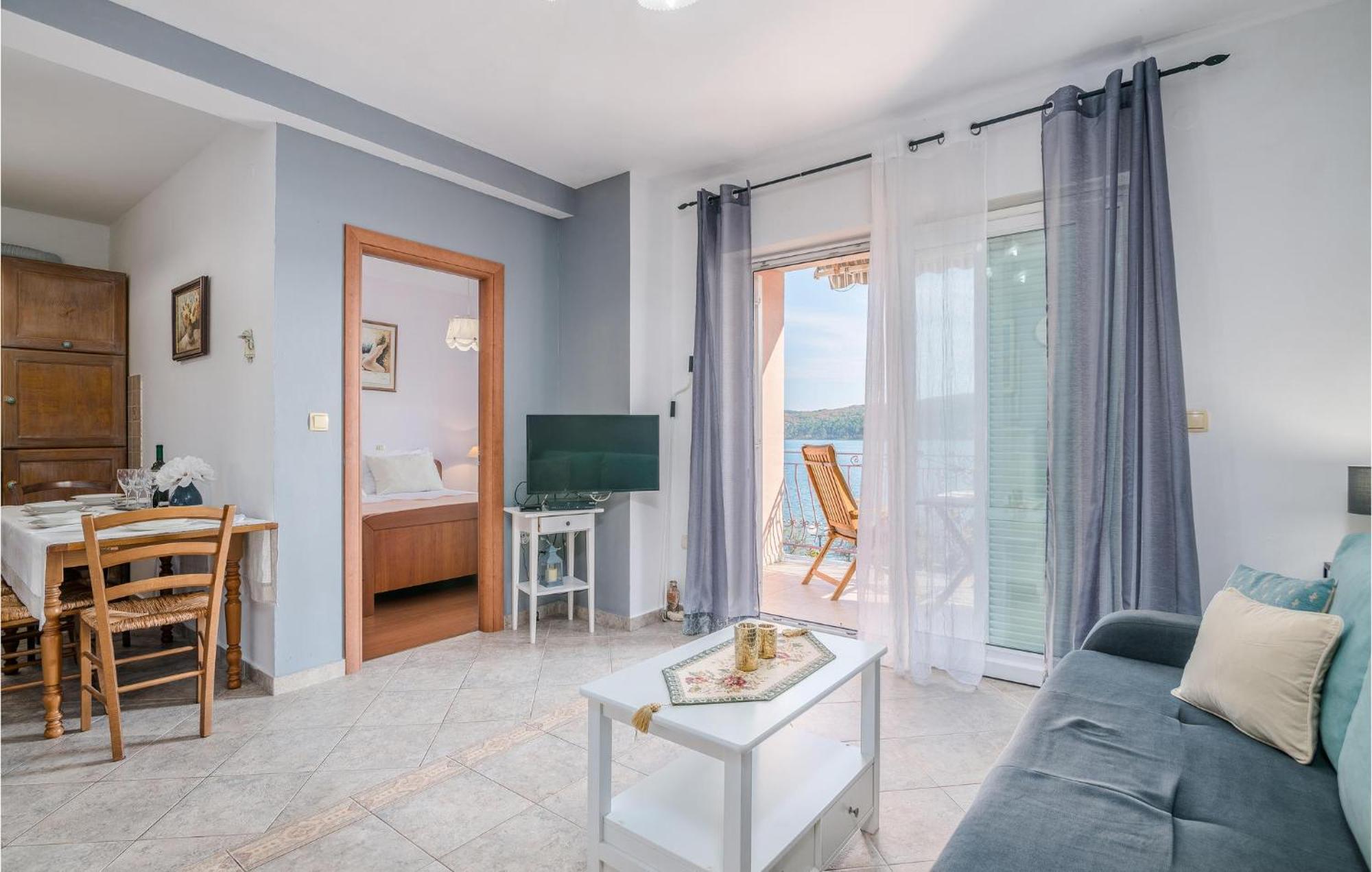 Gorgeous Apartment In Cizici With House Sea View מראה חיצוני תמונה